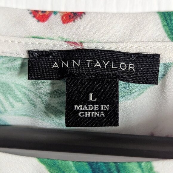 Ann Taylor Multi-Color All Over Tropical Bird Print Short Sleeve Top - Picture 4 of 8